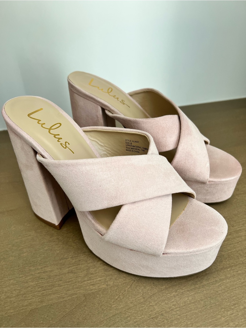Lulu's Pale Pink Aliany Platform Mule Heels size 8